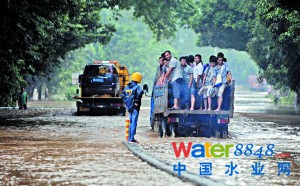 半小時(shí)積水 超姚明身高